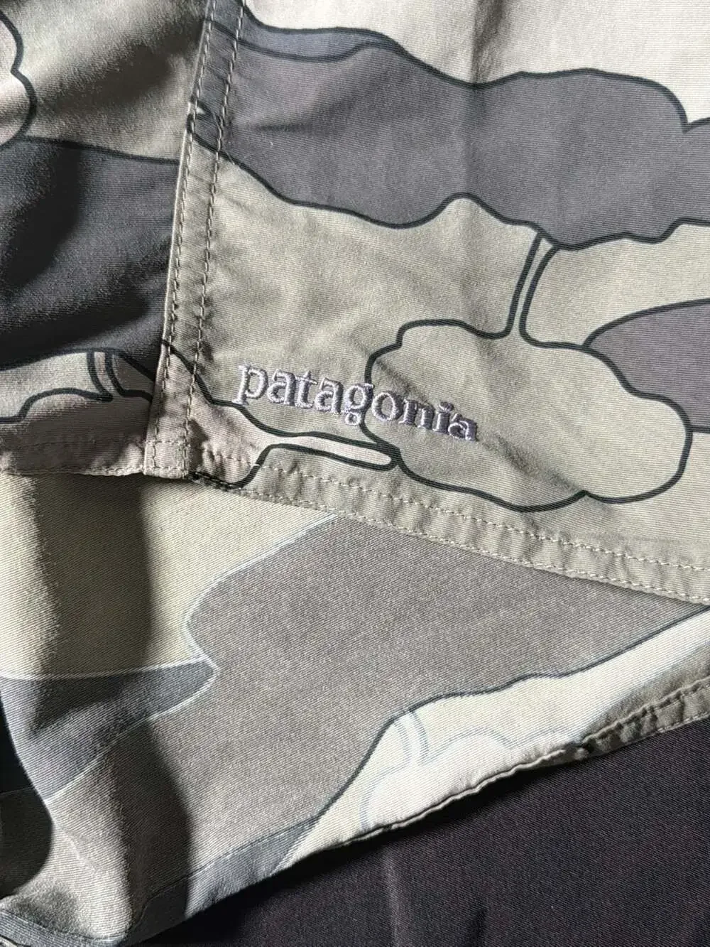 Patagonia Wavefarer Board Shorts - Camo Print - Size 34